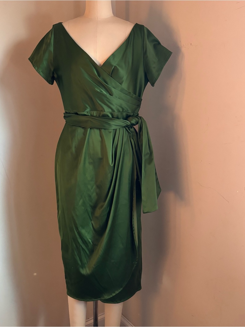 Pinup Couture Clothing emerald green sarong dress - Picture 2 of 9